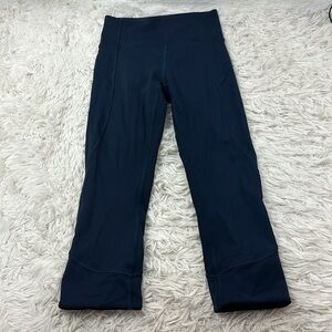 Lululemon In Movement Crop *Everlux 19"